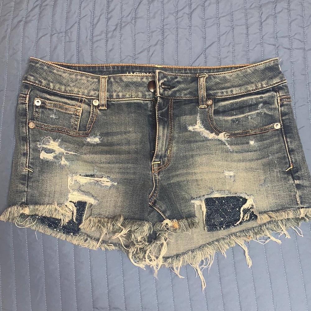 American Eagle Super Stretch Size 10 Shortie Short